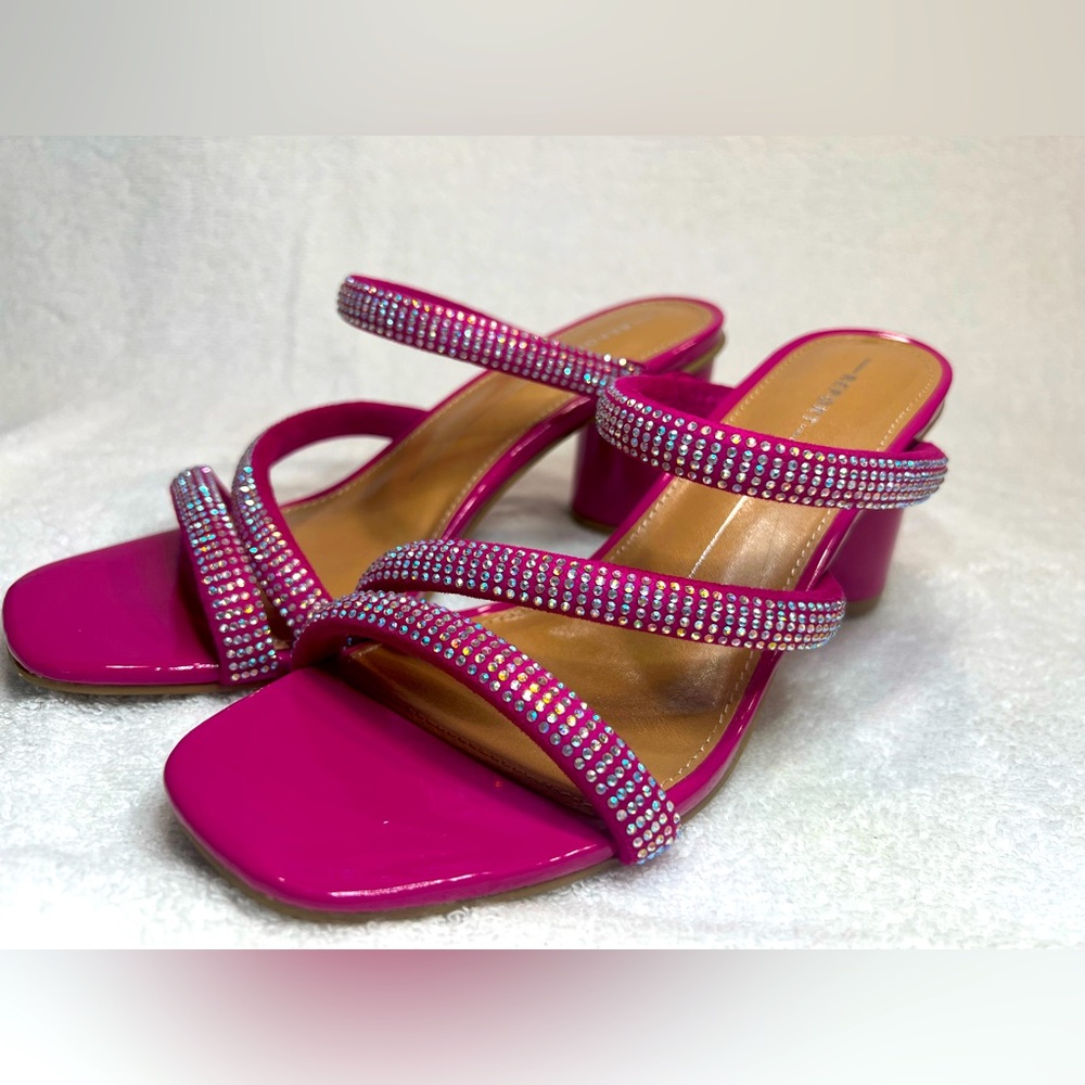 REPORT, pink with crystals, size 7